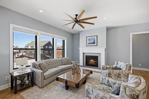 4152 Hummingbird Ct N, Lake Elmo, MN 55042 - Photo 2