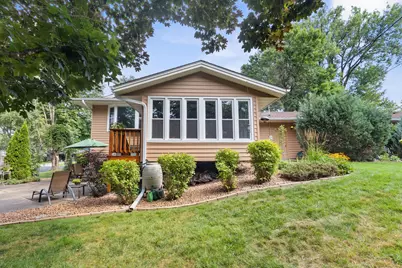 2470 Hillside Road, White Bear Lake, MN 55110 - Photo 6