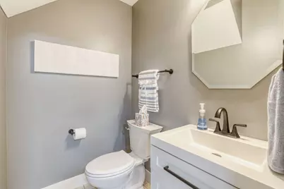 2123 Grenadier Avenue N, Oakdale, MN 55128 - Photo 18