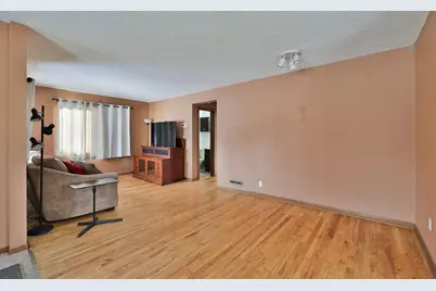 1011 14th Street S, Fargo,  58103 - Photo 6