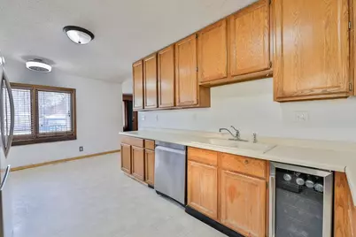 1011 14th Street S, Fargo,  58103 - Photo 10