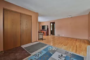 1011 14th St S, Fargo,  58103 - Photo 4