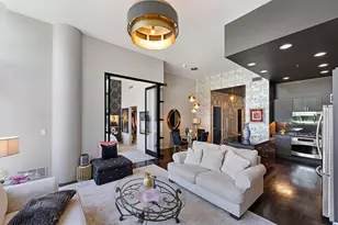 215 10th Ave S, Minneapolis, MN 55415 - Photo 8