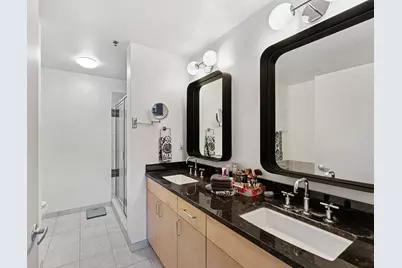 215 10th Avenue S #112, Minneapolis, MN 55415 - Photo 22