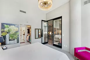 215 10th Ave S, Minneapolis, MN 55415 - Photo 18