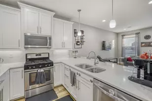 8358 Hemlock Ln N, Maple Grove, MN 55369 - Photo 4