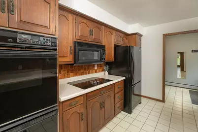 809 60th Avenue SW, Rochester, MN 55902 - Photo 16