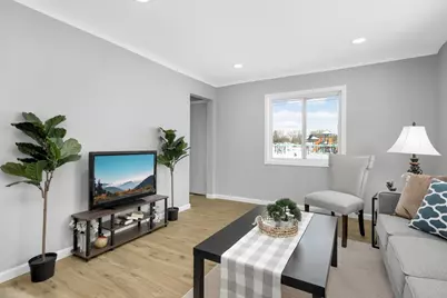 4533 Welcome Avenue N, Crystal, MN 55422 - Photo 2