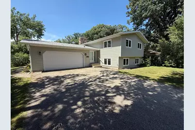 1303 Duluth Avenue N, Thief River Falls, MN 56701 - Photo 1