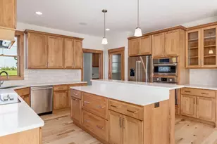 2359 Sydney Ln, Hudson, WI 54016 - Photo 4