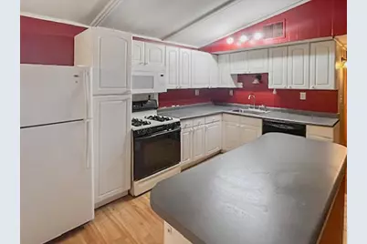 120 S Irving Avenue, Rush City, MN 55069 - Photo 4