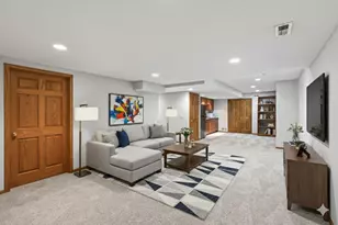 640 Hackmore Dr, Eagan, MN 55123 - Photo 40