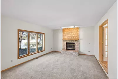 640 Hackmore Drive, Eagan, MN 55123 - Photo 14