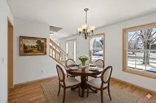 640 Hackmore Dr, Eagan, MN 55123 - Photo 8