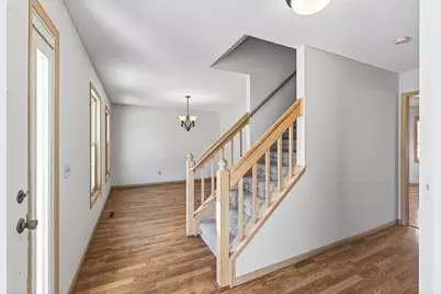 640 Hackmore Drive, Eagan, MN 55123 - Photo 4