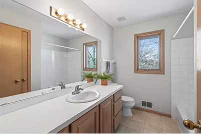 640 Hackmore Drive, Eagan, MN 55123 - Photo 38