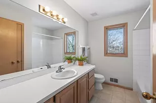 640 Hackmore Dr, Eagan, MN 55123 - Photo 38