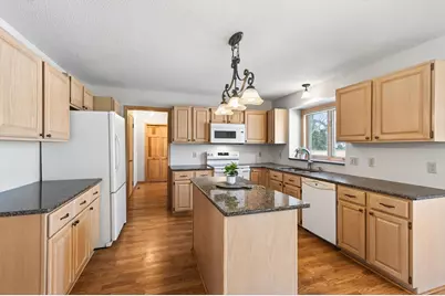 640 Hackmore Drive, Eagan, MN 55123 - Photo 22