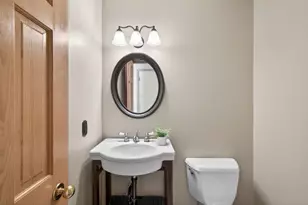 640 Hackmore Dr, Eagan, MN 55123 - Photo 28