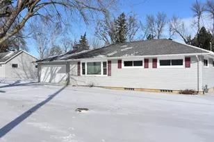 1310 W Richway Dr, Albert Lea, MN 56007 - Photo 32