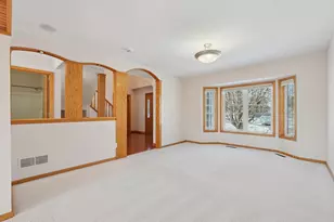 17452 Hibiscus Ave, Lakeville, MN 55044 - Photo 4