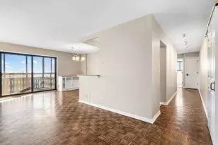 410 Groveland Ave, Minneapolis, MN 55403 - Photo 2