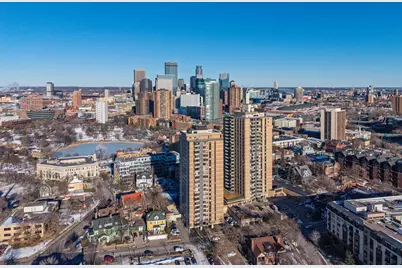 410 Groveland Avenue #1605, Minneapolis, MN 55403 - Photo 18