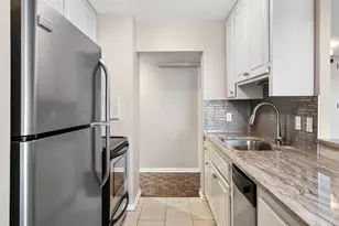 410 Groveland Ave, Minneapolis, MN 55403 - Photo 8
