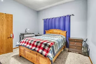 302 Chicago Ave, Breckenridge, MN 56520 - Photo 16