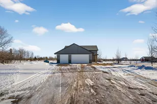 7319 Rolling Meadows Circle, Pine City, MN 55063 - Photo 4