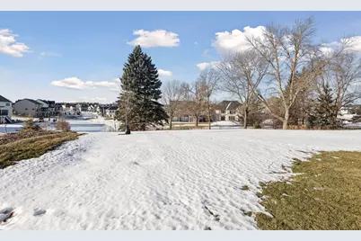 4715 Comstock Lane N, Plymouth, MN 55446 - Photo 58