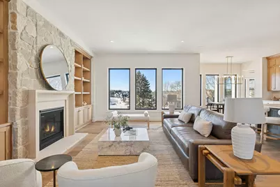 4715 Comstock Lane N, Plymouth, MN 55446 - Photo 8