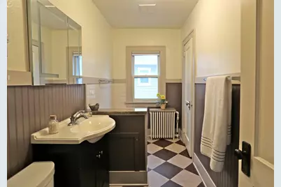 895 Lakeview Avenue, Saint Paul, MN 55117 - Photo 16