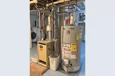 895 Lakeview Avenue, Saint Paul, MN 55117 - Photo 22