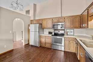 2767 21st St NW, New Brighton, MN 55112 - Photo 10