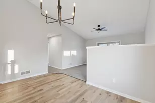 512 Frankfort Way, Waverly, MN 55390 - Photo 4