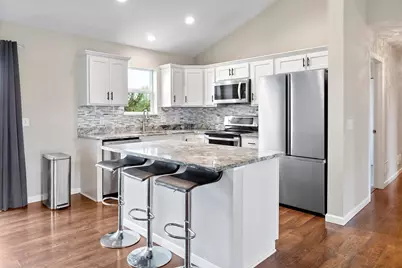 933 Cobblestone Lane, Belle Plaine, MN 56011 - Photo 10