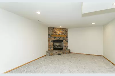 2657 Colleen Street NE, Rochester, MN 55906 - Photo 32