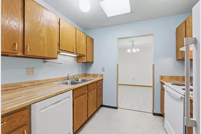 250 Freemont Avenue SE #120, Hutchinson, MN 55350 - Photo 2