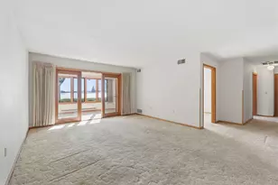 250 Freemont Ave SE, Hutchinson, MN 55350 - Photo 8