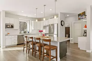 7465 Glengarry Pl, Eden Prairie, MN 55344 - Photo 16