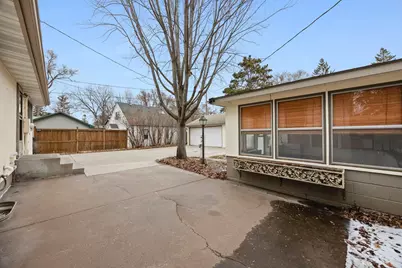 758 McKnight Road N, Maplewood, MN 55119 - Photo 46