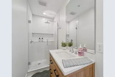 109 Pine Street E, Stillwater, MN 55082 - Photo 18