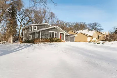 1075 Sherren Street W, Roseville, MN 55113 - Photo 2
