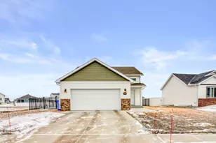 7316 30th St S, Fargo, ND 58104 - Photo 2