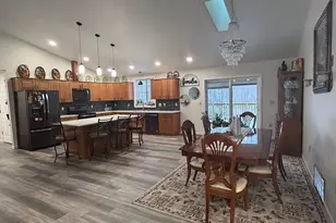 208 S Delaware Ct, Fulda, MN 56131 - Photo 4