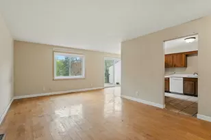 178 Galtier Pl, Shoreview, MN 55126 - Photo 4