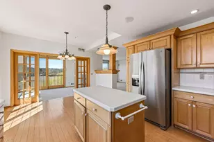 11472 Fairfield Rd W, Minnetonka, MN 55305 - Photo 8