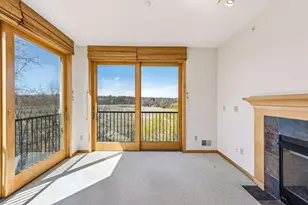 11472 Fairfield Rd W, Minnetonka, MN 55305 - Photo 12