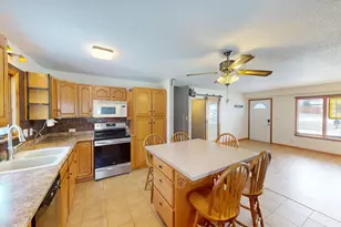 1023 4th Ave S, Albert Lea, MN 56007 - Photo 10